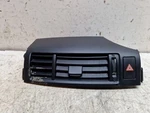 Toyota Verso 2016-18 1.8 Petrol Centre Dashboard Hazard Air Vent Genuine #36. Fixed Price $47.38.
