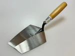 Marshalltown Usa 10102 (19-11) Bucket Trowel Angle Cut W/ Wood Handle (nos New). Fixed Price $47.49.